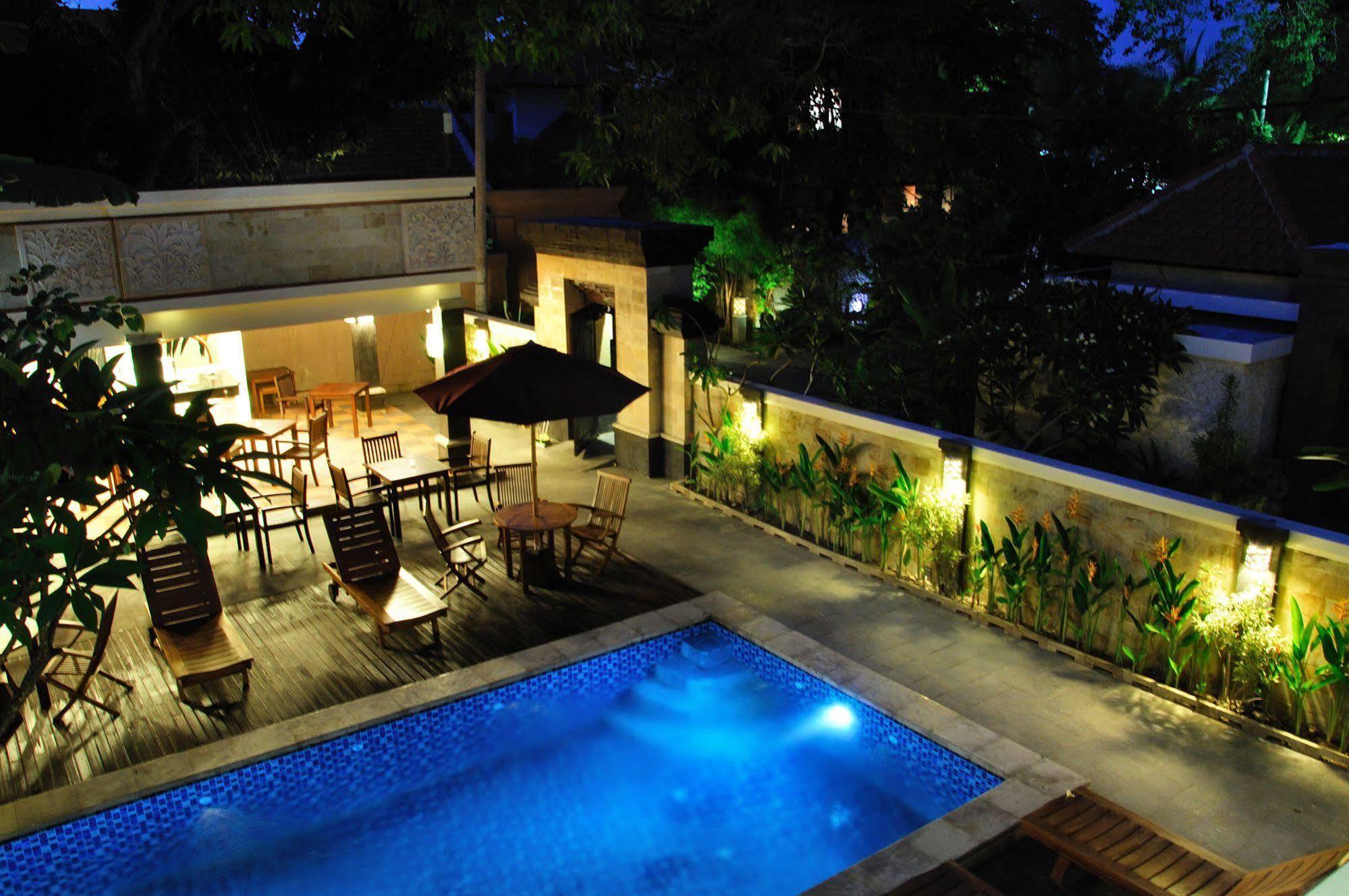 Sari Guest house 3*